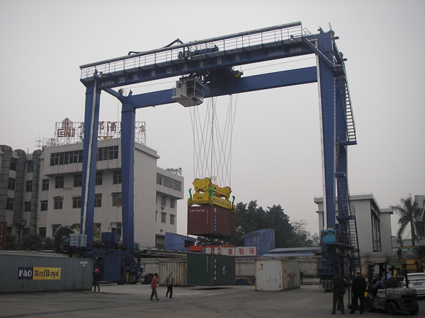 起重機(jī)行車(chē)